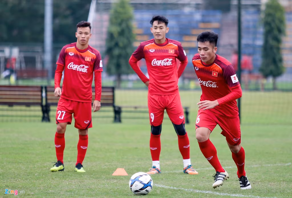 Bong da Viet Nam can lam gi sau Asian Cup?-Hinh-2