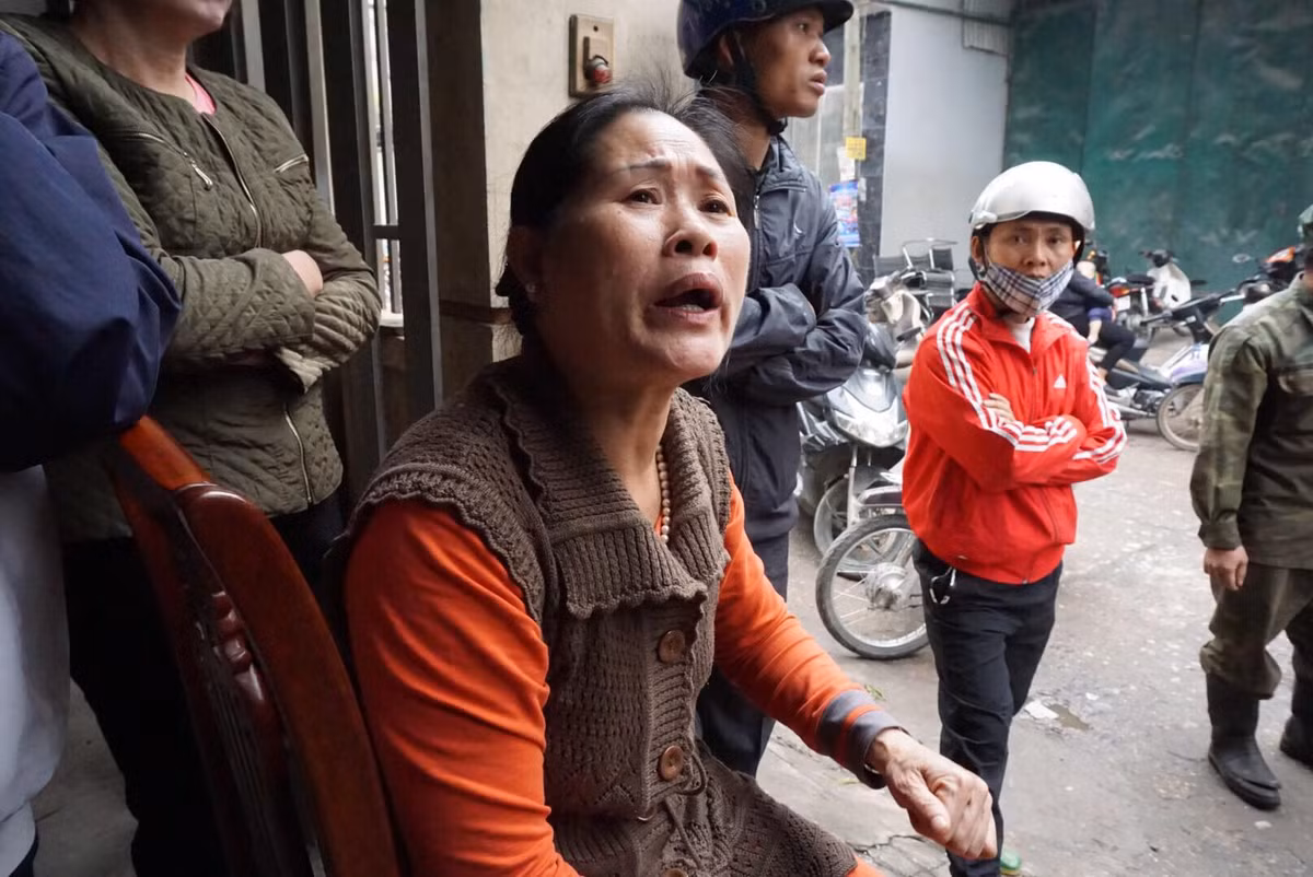 Bà Thu chưa hết kinh hãi khi vụ nổ xảy ra.