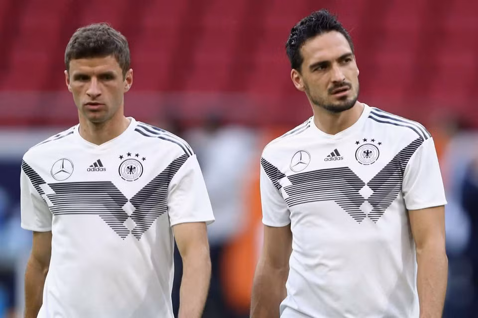 He lo ly do Muller va Hummels tro lai tuyen Duc