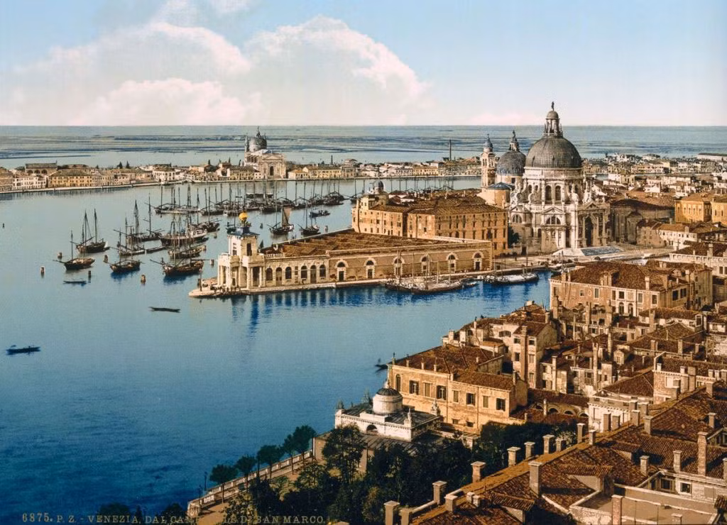 Thành phố Venice nhìn từ xa. Ảnh OLA