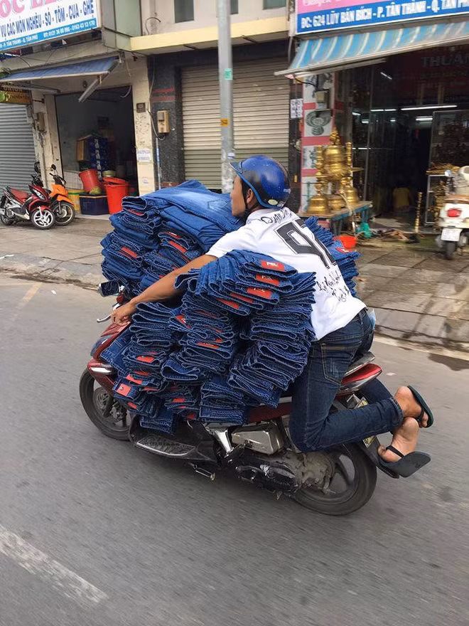 Cạn lời...