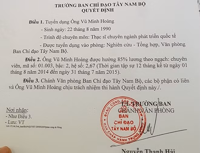 Quyết định tuyển dụng ông Hoàng về làm việc tại Ban Chỉ đạo Tây Nam Bộ. Ảnh: CTV.