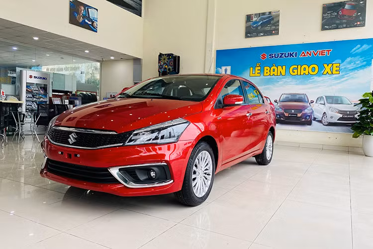 Đáng tiếc, tại thị trường Việt Nam mẫu xe Suzuki Ciaz thế hệ mới tiếp tục mất hút trên thị trường và nhiều tháng nằm trong top xe bán chậm nhất. Trong tháng 4, Suzuki Ciaz chỉ đạt doanh số 11 xe.