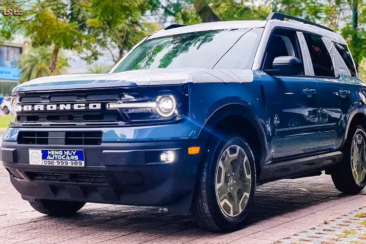 Với giá bán khởi điểm từ 32.860 USD (khoảng 756 triệu đồng) tại thị trường Mỹ, chưa đi kèm với các tùy chọn và mức chênh giá khi về đại lý cho Bronco Sport 2021 phiên bản Outer Banks này. Có thể nói, Bronco Sport 2021 sẽ có mức giá không hề rẻ tại Campuchia.