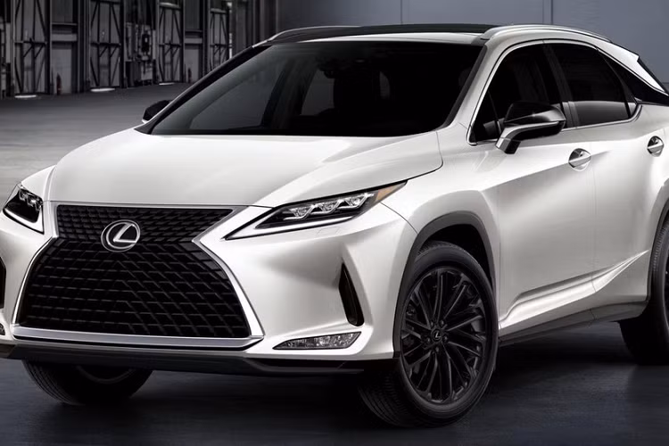 Giá xe Lexus RX L 2022 Black Line lần lượt ở mức 52.030 USD cho bản RX 350L và 55.290 USD cho bản RX 450hL, tương đương 1,2 tỷ đồng và 1,27 tỷ đồng. 