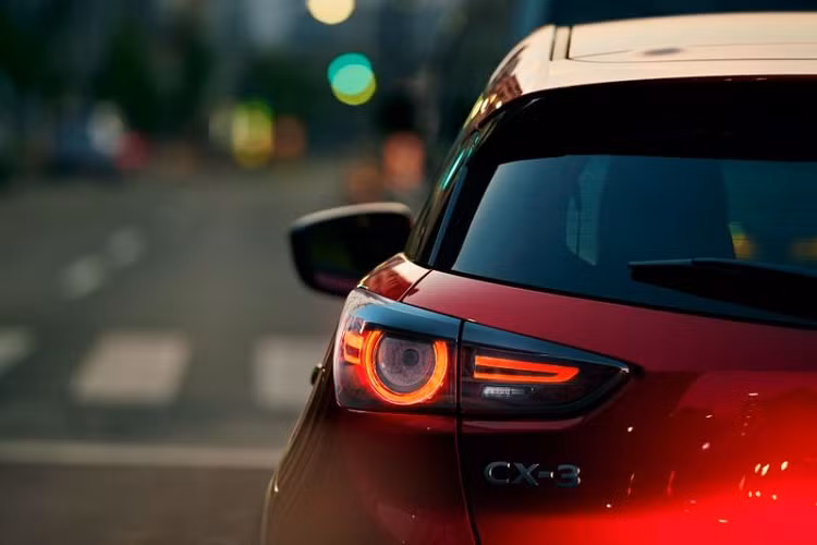 Gói này bao gồm hệ thống chùm chiếu sáng cao, cảnh báo chệch làn, cảnh báo sự mất tập trung của tài xế, hỗ trợ phanh thông minh trong thành phố, phanh khẩn cấp tự động trước và sau, giám sát điểm mù và cảnh báo giao thông phía sau.