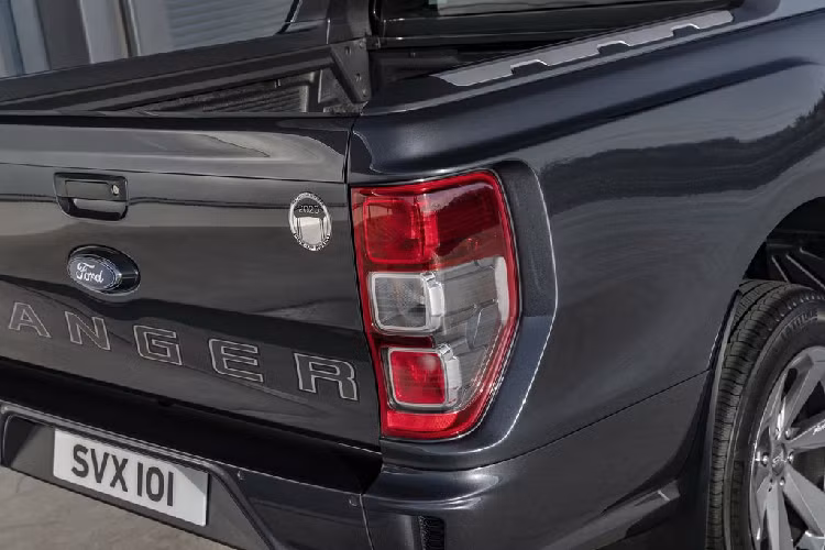 Về truyền động, Ford Ranger MS-RT sử dụng động cơ dầu 2.0L Biturbo, sản sinh công suất tối đa 210 mã lực và 500 Nm mô-men xoắn.