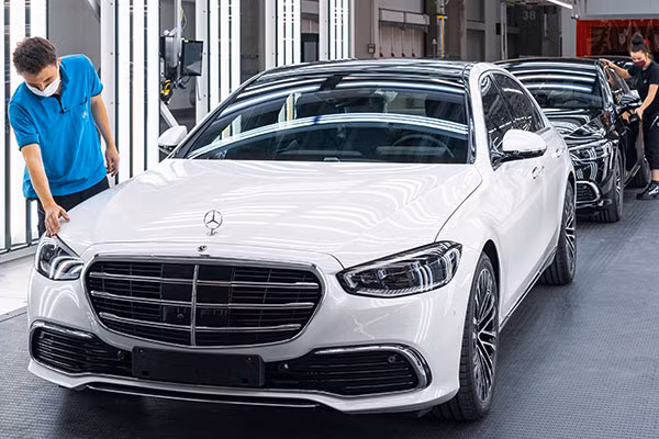 Gan 1.400 xe sang Mercedes-Benz S-Class 2021 dinh loi trieu hoi-Hinh-2