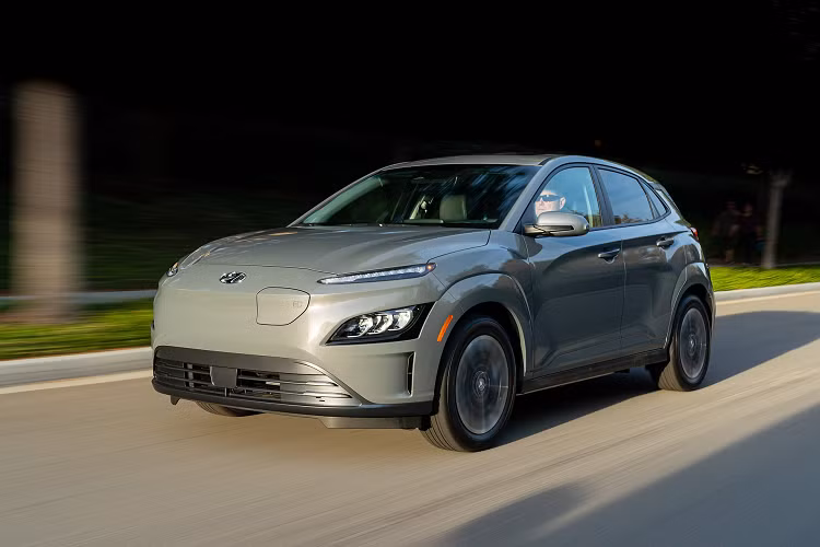 Hyundai Kona 2022 ra mat tai My, them ban chay dien