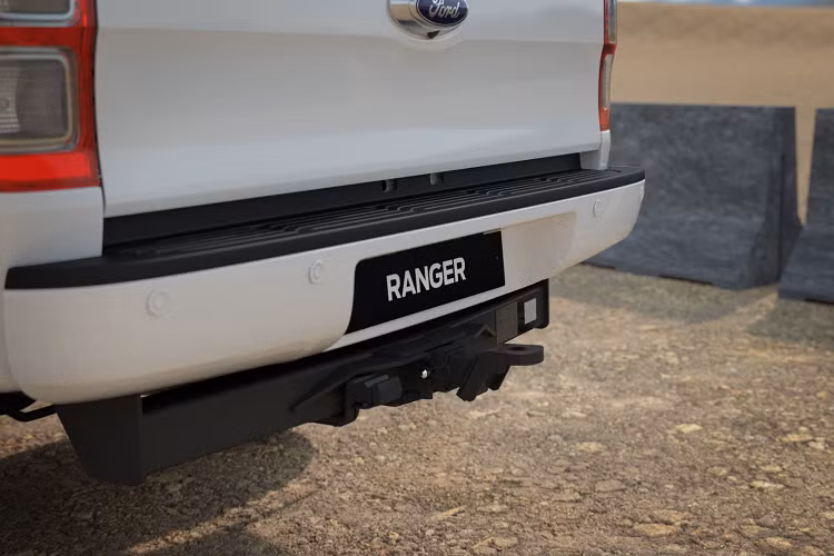 Theo Ford Australia, hãng này chỉ phân phối Ranger Tradie với số lượng hạn chế trong thời gian nhất định. Mức giá xe Ford Ranger Tradie 2021 phiên bản giới hạn này là khoảng 40.500 USD