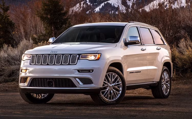 Cherokee cua Jeep co the phai doi ten vi “ban quyen