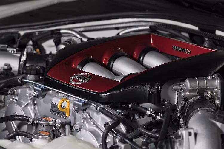 Việc tận dụng nền tảng cũ sẽ giúp Nissan tiết kiệm được nhiều chi phí để sản xuất GT-R thế hệ mới, điều này có ý nghĩa lớn đối với một mẫu xe có số lượng sản xuất không nhiều như GT-R.