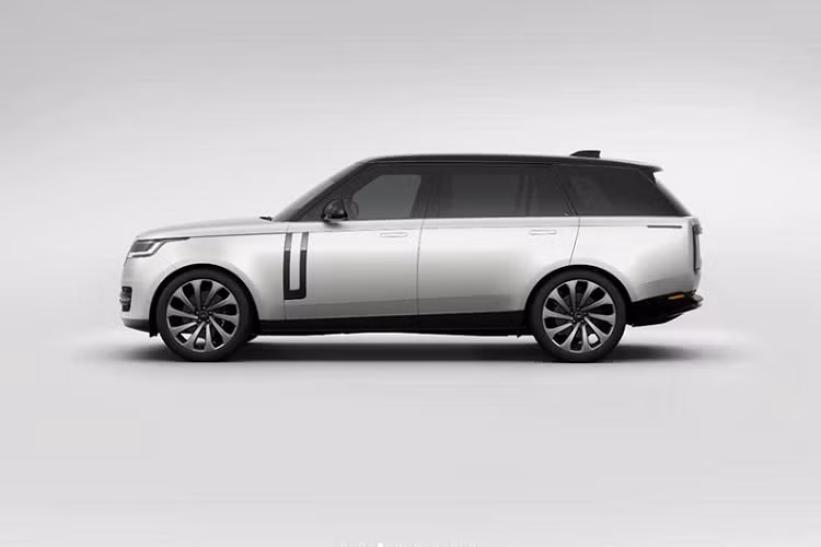Cụ thể, danh sách màu sơn Range Rover 2022 Premium Metallic có giá 1.950 USD (khoảng 44,4 triệu đồng), SV Bespoke Ultra Metallic phủ bóng có giá 4.550 USD (104 triệu đồng) và SV Bespoke Ultra Metallic phủ satin có giá 7.450 USD (169 triệu đồng). Tùy chọn màu sơn đắt nhất là SV Bespoke Special Effect Icy White có giá 12.050 USD (274 triệu đồng), được cho là “lấy cảm hứng từ sự tinh tế của các món đồ sứ”.