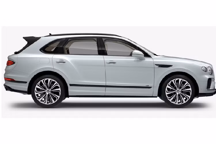Giá xe Bentley Bentayga V8 tại Việt Nam phiên bản cũ có giá tính lệ phí trước bạ 12,09 tỷ đồng cho bản 5 chỗ ngồi, Bentley Bentayga V8 bản 4 chỗ có giá 15,8 tỷ đồng và cuối cùng là Bentley Bentayga V8 bản 7 chỗ có giá bán 16,1 tỷ đồng.