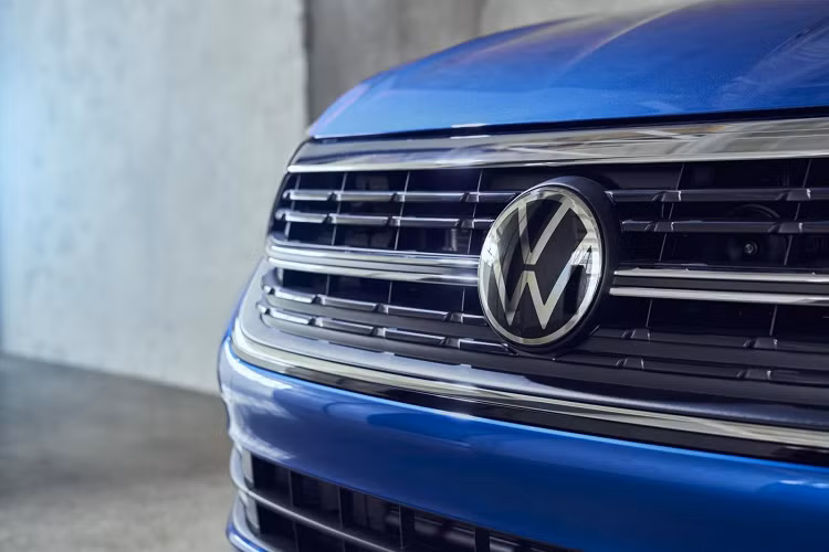 Về mặt nội thất, Volkswagen Jetta 2022 được trang bị ghế tiêu chuẩn bọc vải, bản trang bị Sport sẽ có ghế bọc vải kiểu thể thao, người dùng có thể nâng cấp lên nội thất bọc da nếu có nhu cầu.
