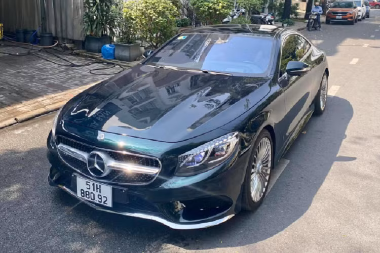 Nhìn chung, Mercedes-Benz S400 4Matic Coupe 2018 là một món “đồ chơi” độc đáo dành cho những khách hàng có điều kiện kinh tế khá giả, sành điệu, có gu thẩm mỹ cao, cần một chiếc coupe đẳng cấp và khác biệt.