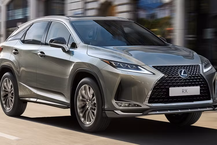 Lexus Malaysia vừa ra mắt mẫu RX 300 Luxury Special Edition 2021 và ES 250 Limited Edition 2021. Giá xe Lexus ES và RX 2021 lần lượt là 421.909 RM (104.627 USD) và 327.510 RM (81.217 USD).
