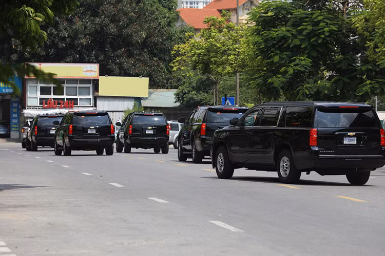 Những chiếc Chevrolet Suburban đặc biệt này đánh dấu bước đầu tiên trong mối quan hệ của GM Defense với DSS. Sau khi hoàn thành đơn hàng, GM Defense dự kiến sẽ có một hợp đồng khác chế tạo khoảng 200 mẫu Suburban HD mỗi năm trong vòng 9 năm kể từ tháng 5/2023. 