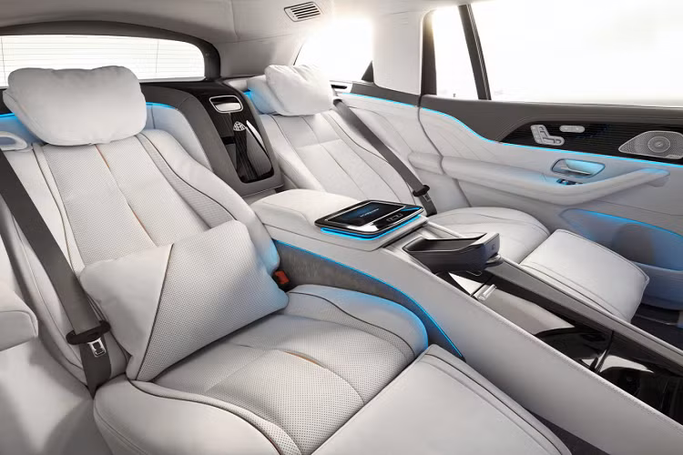 Bên cạnh SUV Mercedes-Maybach GLS 600, Mercedes-Benz Việt Nam (MBV) sẽ phân phối dòng siêu sang Mercedes-Maybach S-Class 2022 thế hệ mới với nhiều phiên bản khác nhau, dự kiến trong quý III năm nay.