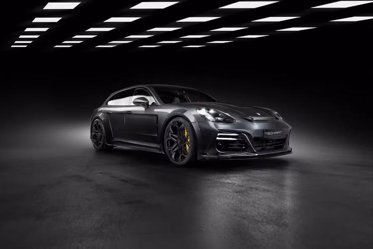 TechArt, hãng độ nổi tiếng chuyên về các mẫu xe Porsche, vừa giới thiệu bản độ GrandGT dành cho Porsche Panamera thế hệ mới. Gói độ này cải thiện sức mạnh động cơ lẫn nâng cấp trang bị ngoại thất và nội thất.