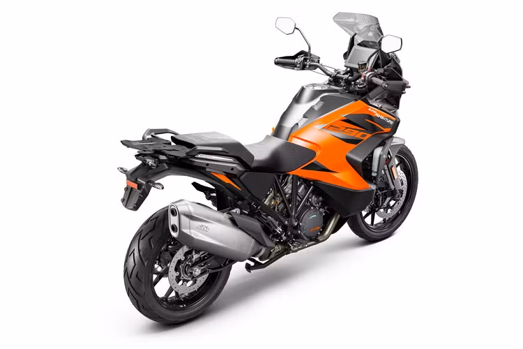 Động cơ V-Twin sản sinh công suất 160 mã lực và mô-men xoắn 138 Nm. Hộp số 6 cấp với cơ cấu bánh răng Pankl, kèm quickshift 2 chiều được trang bị dưới dạng tuỳ chọn.