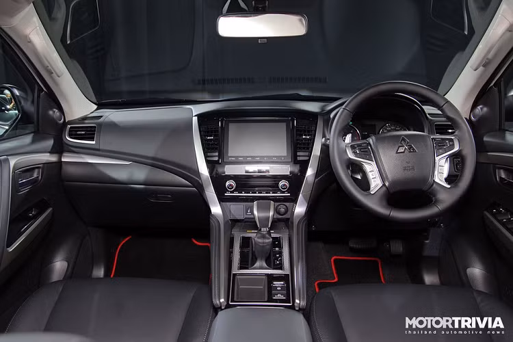 Hiện giá xe Mitsubishi Pajero Sport 2022 phiên bản đặc biệt mới vẫn chưa được công bố.