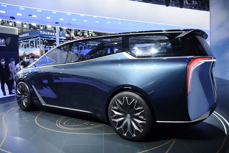 Mặc dù hiện tại là một mẫu xe concept, Buick đã mô tả GL8 Flagship hoàn toàn mới như một tầm nhìn về tương lai của dòng xe và là dấu hiệu cho thấy ý định mở rộng sang các phân khúc cao cấp hơn của hãng. Được thiết kế riêng cho thị trường Trung Quốc, Buick không cung cấp bất kỳ thông tin chi tiết nào về hệ truyền động của xe.