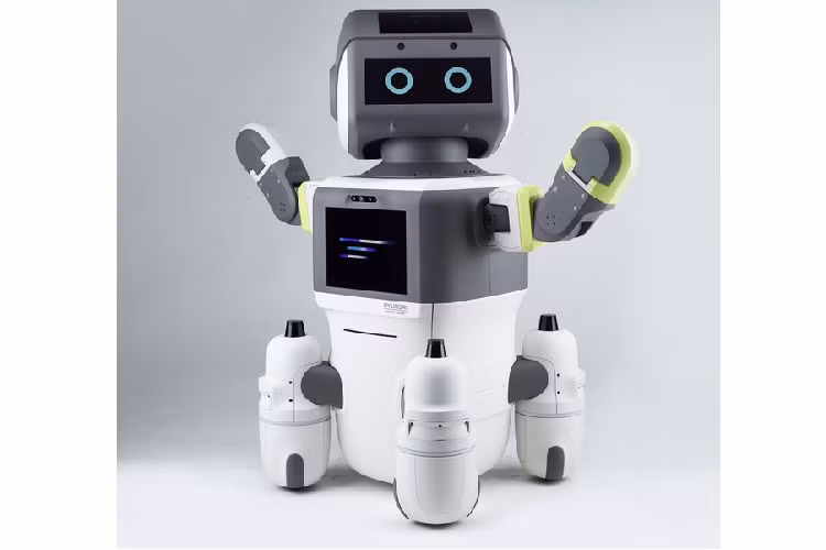 Cụ thể, hãng xe ôtô Hyundai cho biết DAL-e được trang bị công nghệ trí thông minh nhân tạo (AI) tiên tiến nhất hiện nay để hỗ trợ cho tính năng nhận diện khuôn mặt. Đồng thời, hệ thống giao tiếp của DAL-e cũng được phát triển dựa trên nền tảng đa ngôn ngữ.