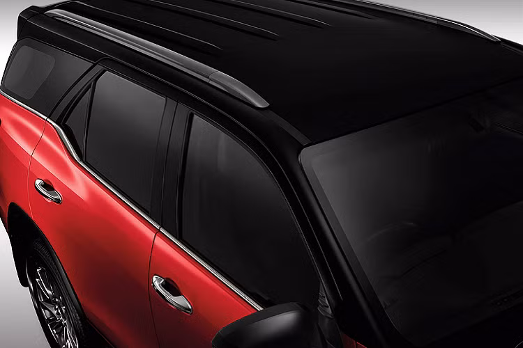 "Gói Pride Package II ra đời nhằm tri ân những khách hàng đã ủng hộ dòng xe Fortuner trong suốt những năm qua", Phó chủ tịch Toyota Thái Lan Surasak Suthongwan cho biết.