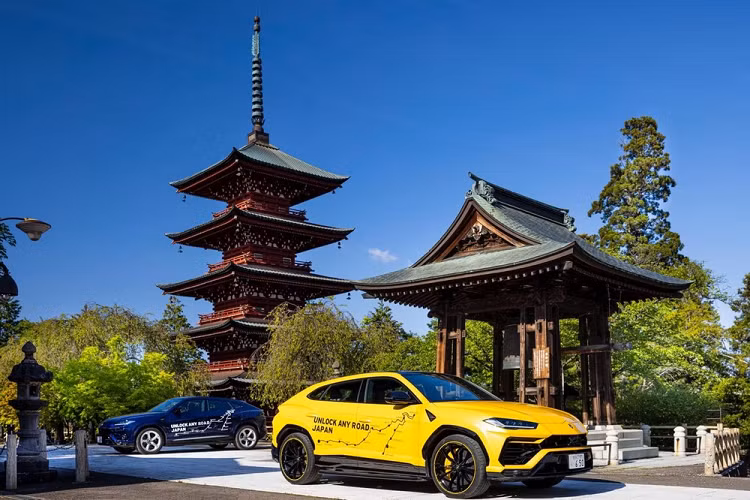 Xem sieu SUV Lamborghini Urus hoan thanh 6.500 km xuyen Nhat Ban