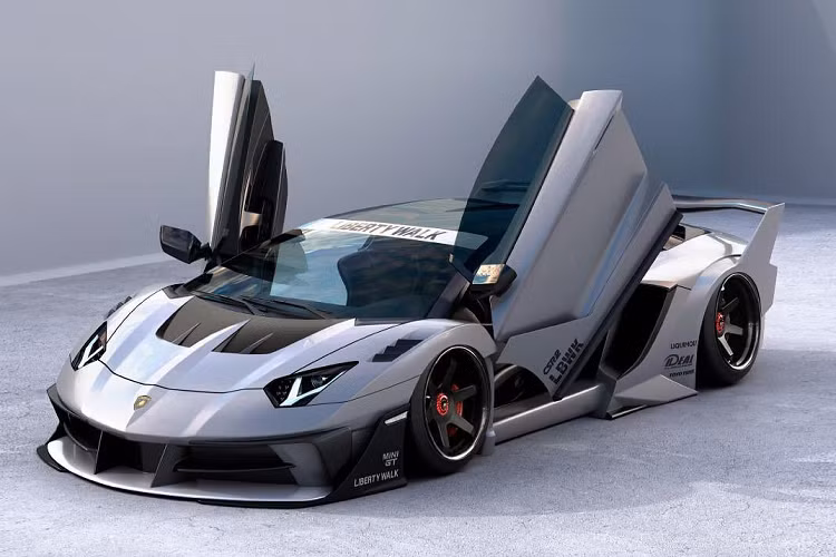 Những thay đổi lớn nhất nằm ở phần đầu xe, Liberty Walk đã thiết kế lại phần cản và bộ chia gió. Bộ bodykit này cũng có thêm các hốc gió phía trên vòm bánh xe trước mở rộng.