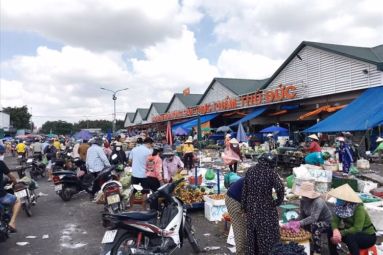 TP HCM tạm dừng hoạt động Chợ đầu mối Thủ Đức từ 8h sáng mai TP HCM tam dung hoat dong Cho dau moi Thu Duc tu 8h sang mai