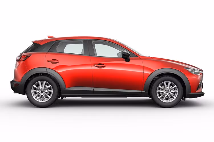 Mazda CX-3 bản 100th Anniversary Special Edition được xây dựng dựa trên phiên bản Akari FWD. Xe có màu sơn trắng Snowflake White Pearl bên ngoài, trong khi nội thất dùng màu đỏ Burgundy. Phong cách phối màu này tương tự mẫu ôtô chở khách đầu tiên của Mazda.