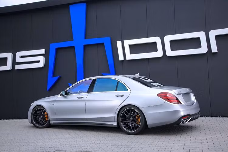 Nếu bạn là một người thích mẫu xe sang Mercedes-AMG S63, và mong muốn chiếc xe của mình trở nên nổi bật, tốc độ hơn nữa, vậy thì gói trang bị độ từ Posaidon chính là lựa chọn tốt hàng đầu thị trường hậu mãi.