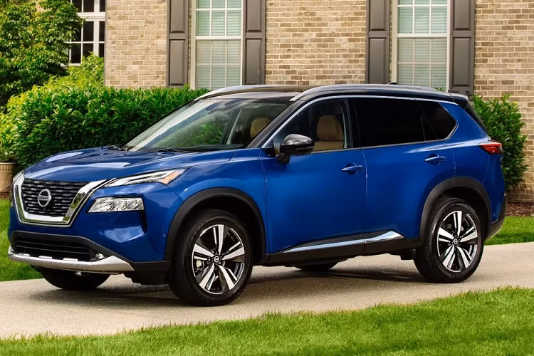  6. Nissan Rogue (182.289 chiếc) So với thế hệ cũ, Nissan Rogue mới đã được cải thiện đáng kể về cả thiết kế lẫn trang bị. Điều này đã kéo doanh số của Nissan Rogue tăng lên 70%, đạt 182.289 chiếc.