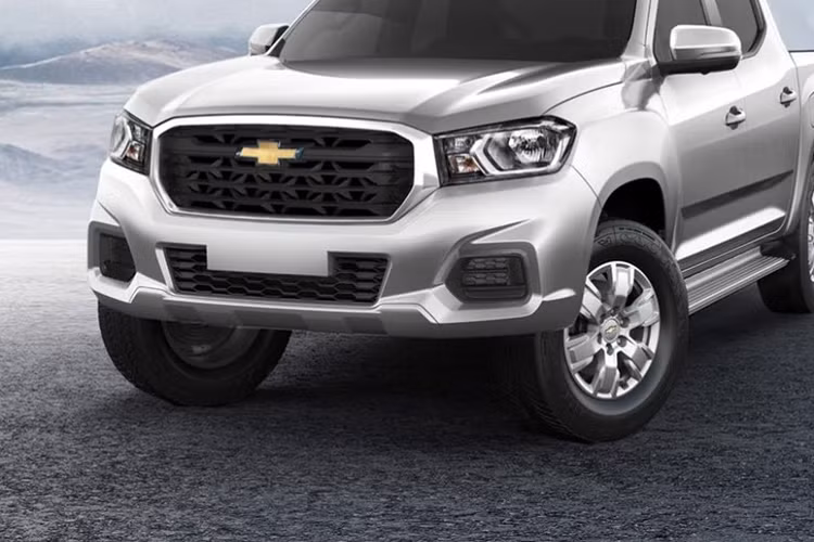 Điều này không có gì lạ vì SAIC Motors vốn là đối tác "ruột" của tập đoàn GM ở Trung Quốc. Ngoài ra, Maxus T70 còn được biết đến dưới cái tên MG Extender ở Thái Lan và LDV T70 Max tại Úc. Bên ngoài Chevrolet S10 Max 2022 sở hữu thiết kế về cơ bản là giống hệt so với Maxus T70 - mẫu xe bán tải đầu tiên do người Trung Quốc phát triển.