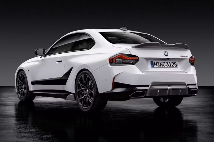 BMW vẫn chưa công bố chi tiết giá phụ kiện M Performance cho BMW 2-Series, nhưng chắc chắn chúng sẽ được khá nhiều khách hàng lựa chọn khi mua 2-Series Coupe 2022.