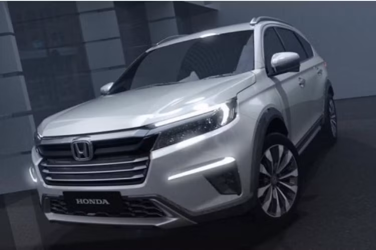 Ngoài ra, trên đầu xe còn có đèn sương mù hình tròn, nằm trong hốc màu đen và hốc gió trung tâm cỡ lớn, đi kèm viền chữ "U" màu bạc bên dưới. Trong khi đó, nắp ca-pô có thêm những đường dập gân thể thao hơn. Tương tự như vậy, bên sườn xe cũng xuất hiện đường dập gân nổi bật, kéo dài từ đèn pha đến đèn hậu. Tiếp đến là baga nóc, ốp màu bạc bên dưới bệ cửa và nẹp thân xe bằng nhựa màu đen theo phong cách SUV.