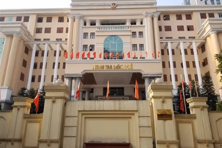 Can bo Thanh tra Chinh phu di nuoc ngoai 27 lan khong xin phep