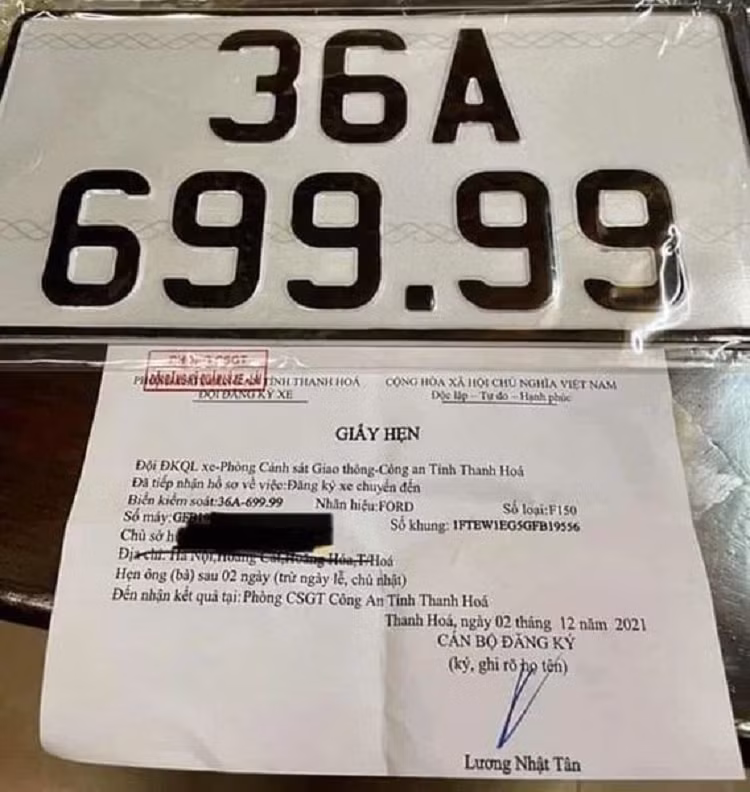 Ford F-150 hon 4 ty trung bien “tu quy 9