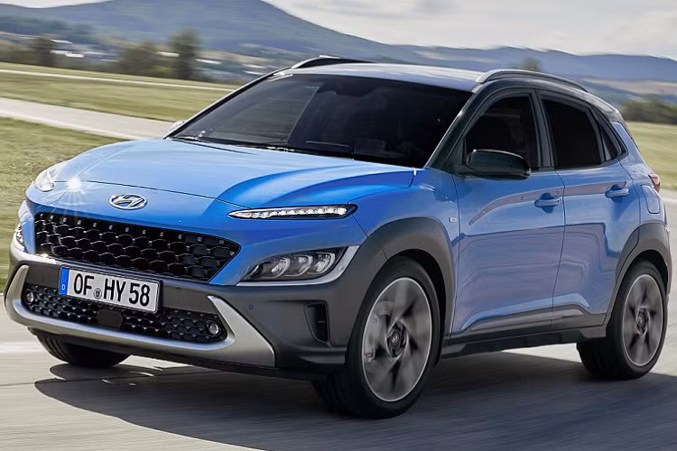 Cụ thể, Hyundai Kona 1.6 Turbo và N Line 2021 sử dụng động cơ tăng áp Smartstream G1.6, bản nâng cấp từ động cơ Gamma 1.6 T-GDI trang bị trên đời xe trước.