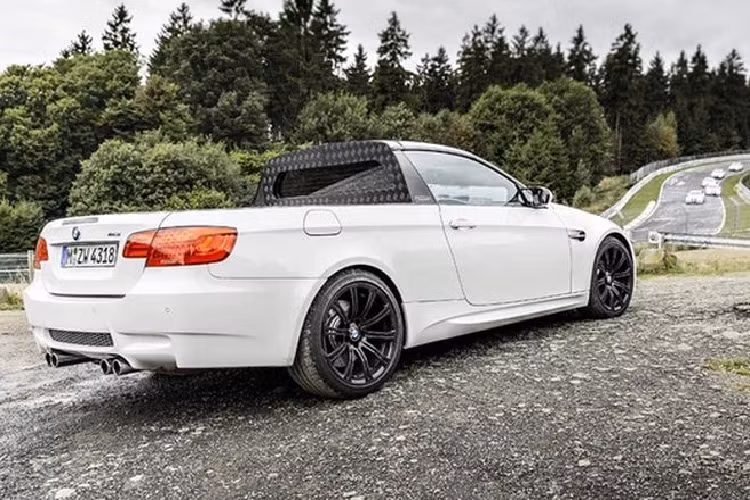 Không được xuất hiện trên đường, phiên bản xe bán tải của BMW M3 chỉ có thể làm "chân chạy việc" trong khuôn viên nhà máy của thương hiệu Đức.
