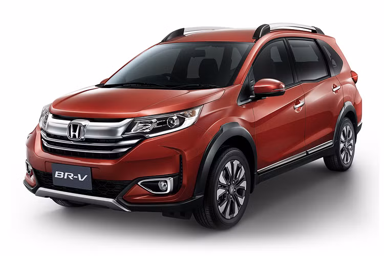 Ngược lại, ở góc nhìn ba phần tư từ phía sau, N7X trông giống như một chiếc MPV. Ở phía sau, đèn hậu của N7X tương tự như Honda City mới.