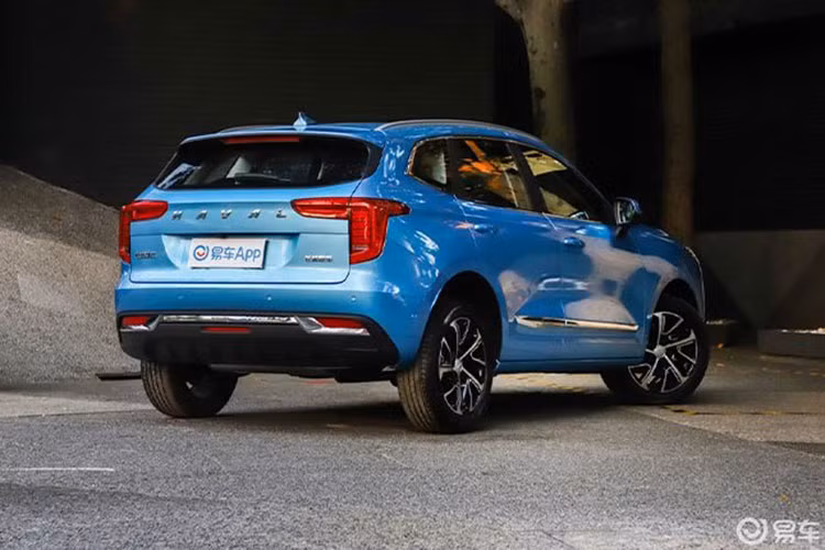 Trong tháng 11 này, thương hiệu Haval dự định sẽ giới thiệu một mẫu xe nữa với khách hàng Thái Lan, đó là Jolion. Đây chính là mẫu xe Haval First Love hay Sơ Luyến trong tiếng Trung Quốc, Haval Jolion 2021 mới đã từng lần đầu tiên trình làng tại triển lãm Ô tô Bắc Kinh 2020.