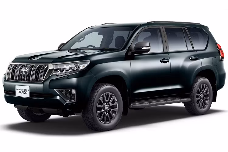 Prado phiên bản 70 năm thuộc thế hệ J200 đã có mặt trên thị trường 10 năm nay và được ra mắt trong bối cảnh Toyota đang rục rịch tung ra Land Cruise thế hệ J300 hoàn toàn mới, với nhiều thay đổi gốc rễ - mà đi đầu sẽ là thị trường Trung Đông.