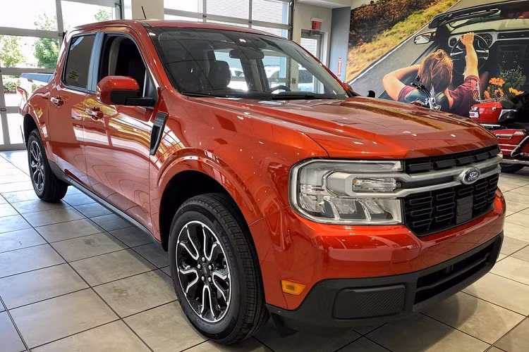Chiem nguong Ford Maverick 2022 gia re “bang xuong, bang thit”