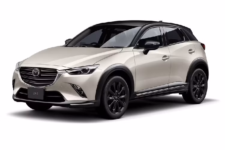 Vào hôm 14/10 vừa qua, hãng Mazda đã công bố sẽ tung ra phiên bản nâng cấp nhẹ của CX-3 tại thị trường Nhật Bản vào tháng 11 tới đây. Trước khi có mặt trên thị trường, Mazda CX-3 2022 đã được hé lộ thiết kế và thông tin. Điểm nhấn của Mazda CX-3 2022 bản đặc biệt mới mang tên Super Edgy. So với bản thường, Mazda CX-3 Super Edgy 2022 có một số chi tiết thiết kế ngoại thất khác biệt.