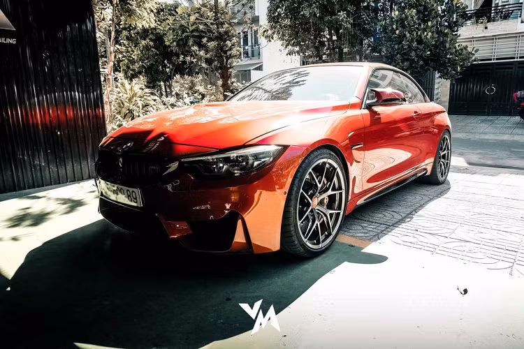 BMW M4 Convertible hang hiem “lot xac” day ca tinh o Sai Gon