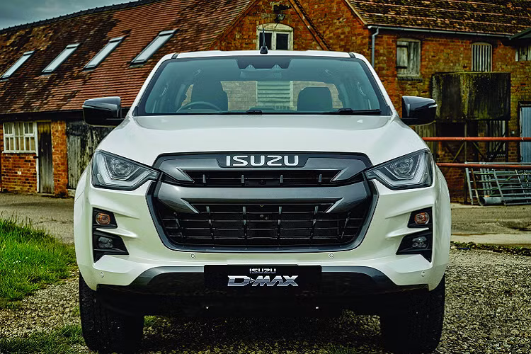 Isuzu D-Max the he moi duoc ra mat tai Anh, tu 683 trieu dong