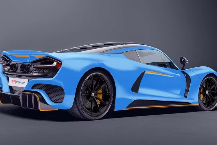 Ra mắt chính thức vào tháng 12/2020, Hennessey Venom F5 đặc biệt là mẫu xe sản xuất giới hạn 24 chiếc toàn cầu theo đơn đặt hàng của từng khách hàng. Bộ phận chuyên trách Hennessey Special Vehicles sẽ đóng vai trò chính trong dự án này.